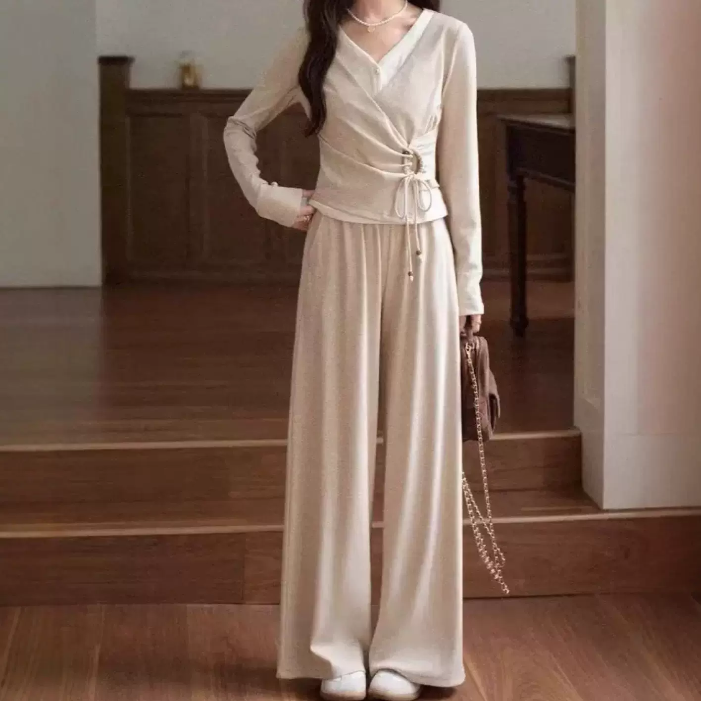 定制2025新款加绒阔腿裤女高腰显瘦直筒裤休闲裤套装燕麦色内搭