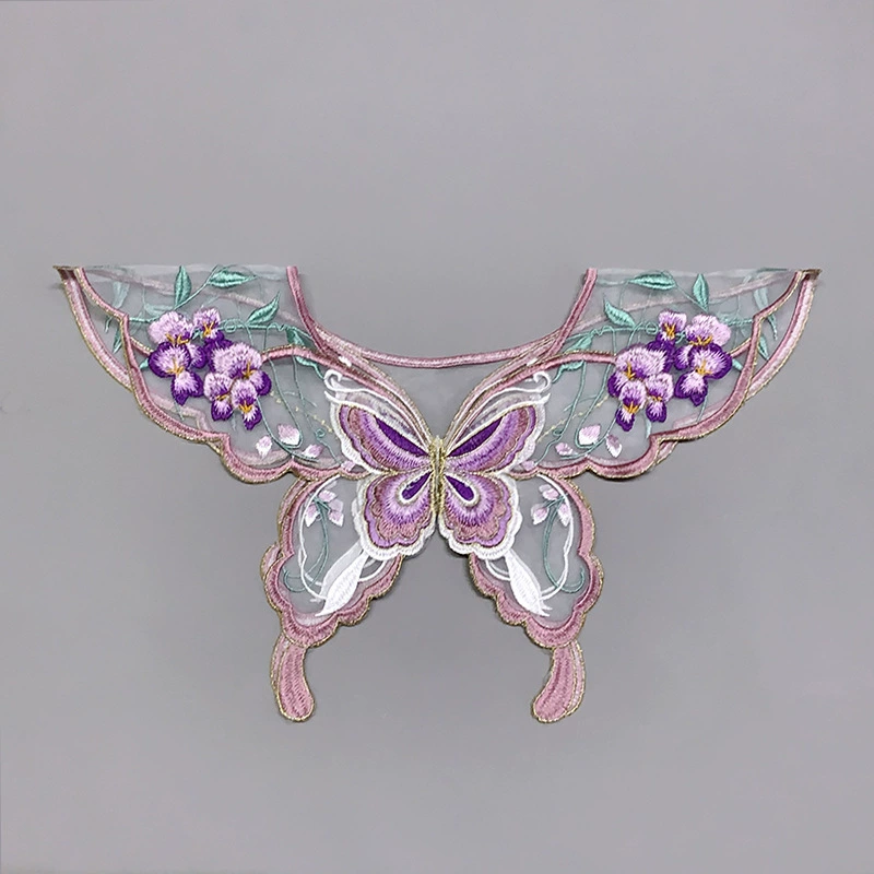 Бабочка трехмерная двухслойная водорастворимая вышивка с облачными плечами