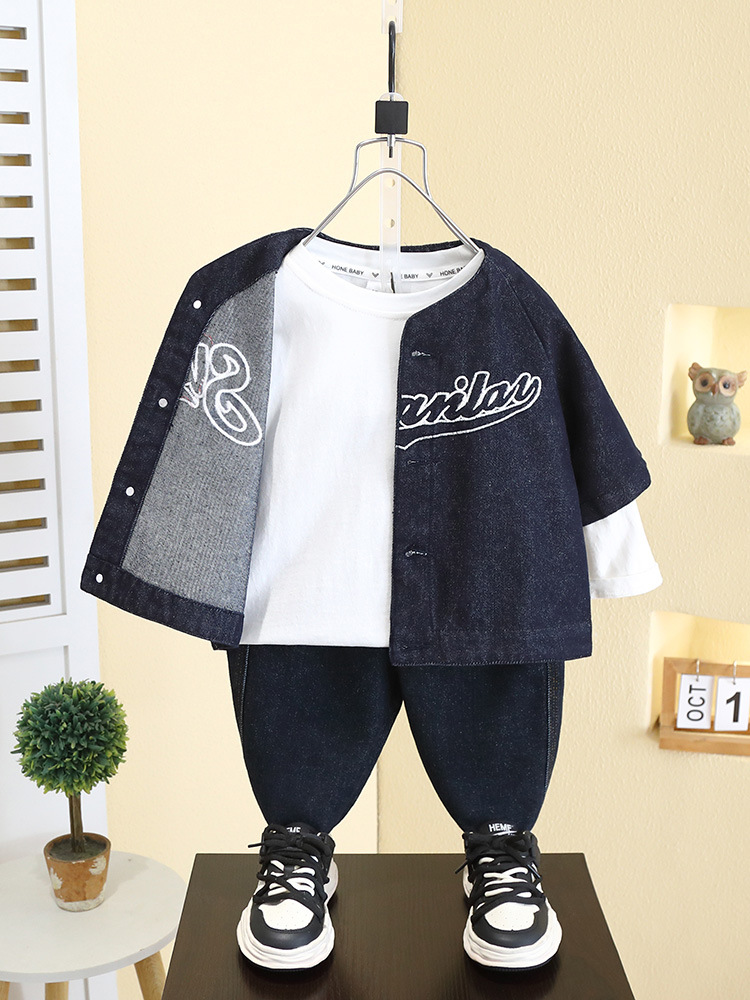 Chaleco vaquero de manga corta para niños 7529, nuevo estilo coreano de primavera 2026, chaqueta fina de primavera y otoño para niños, a la moda.