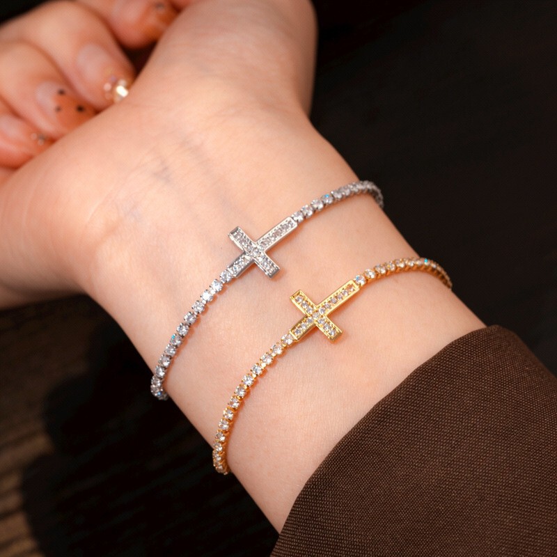Cross-border foreign trade 2026 new model electroplated zircon cross bracelet, exquisite and versatile, light luxury with a high-end feel