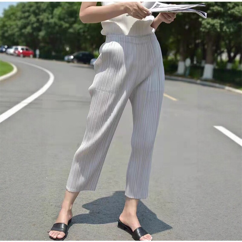 Cropped Straight-Leg Casual Sports Pants with Pleats, Plus-Size Women's Loose-Fitting Slimming Stylish Slim-Fit 2026 New Summer Thin Style Cropped Straight-Leg Casual Sports Pants with Pleats, Plus-Size Women's Loose-Fitting Slimming Stylish Slim-Fit 2026 New Summer Thin Style