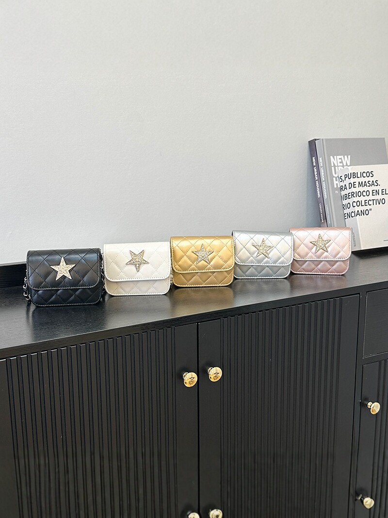 Lujo ligero Lingerie mini bolso cuadrado para mujeres 2026 nueva cadena mochila de moda estrella decoración mini bolso de hombro