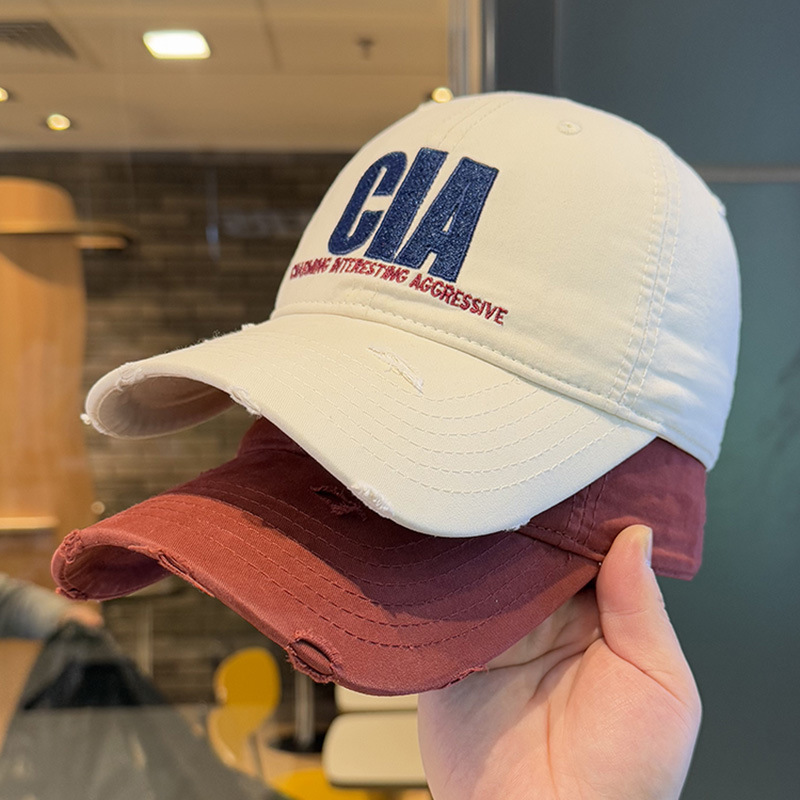 letras coreanas bordadas sombrero de béisbol para mujeres 2025 pollo nuevo estilo de moda versátil sombrero de boca de pato muestra cara pequeño sombrero solar