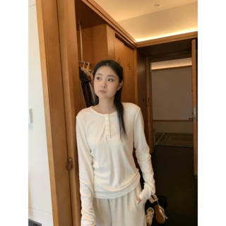 大码女装黑罗纹纽扣长袖打底T恤修身纯色百搭内搭上衣宽休闲T恤女
