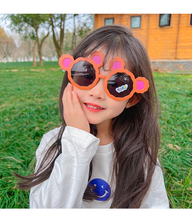 Cartoon Style Solid Color Pc Special-shaped Mirror Clips Kids Sunglasses display picture 1