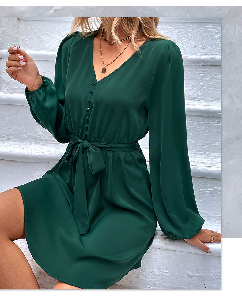 Abito da donna a maniche lunghe con scollo a V_voghion.com