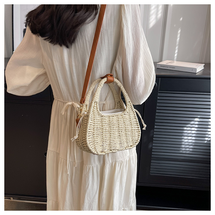 Women's Small Spring&summer Straw Vacation Straw Bag display picture 5