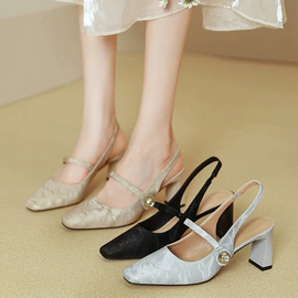 女式时装单鞋;女式皮靴;高跟凉鞋