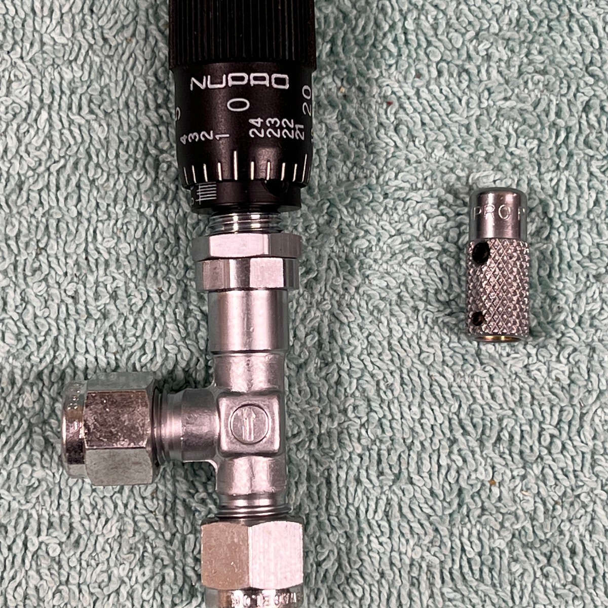 Nupro Swagelok B-SS4-A S 系列精密低流量千分计计计计计量阀