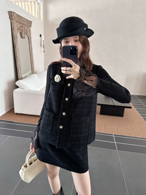 DIGM | 2025秋冬法式名媛小香风羊毛口袋背心叠穿马甲女A70512|undefined