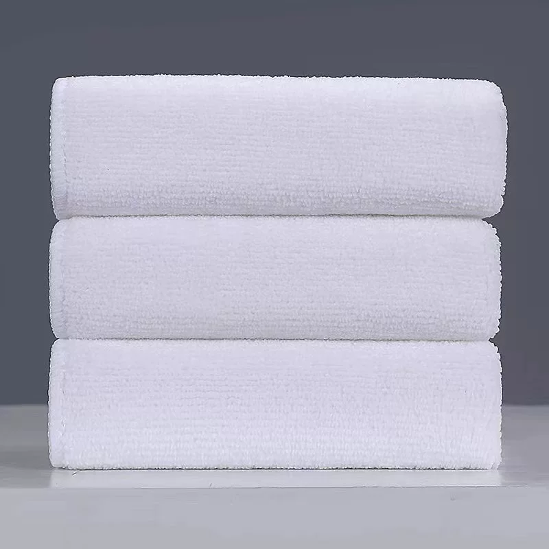Ванная комната отеля сплошной цвет белое полотенце гостиничное белье Банный центр Универсальный в наличии Размер полотенца 25*50