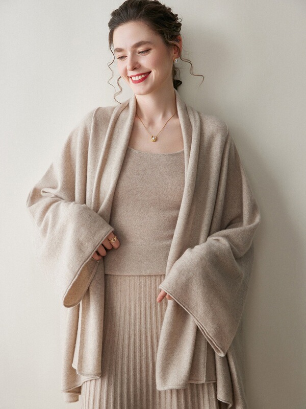 Bathrobe, Lazy Atmosphere, Autumn and Winter New Style, Loose Silhouette, Bat Sleeve Knitted Cardigan Top, Cashmere Shawl for Women Bathrobe, Lazy Atmosphere, Autumn and Winter New Style, Loose Silhouette, Bat Sleeve Knitted Cardigan Top, Cashmere Shawl for Women