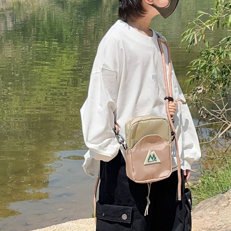 Bolsos para niños coreanos Mini estilo occidental Bolsos de hombro para niños y niñas de color de contraste populares Bolsos de mensajero de viaje ligero
