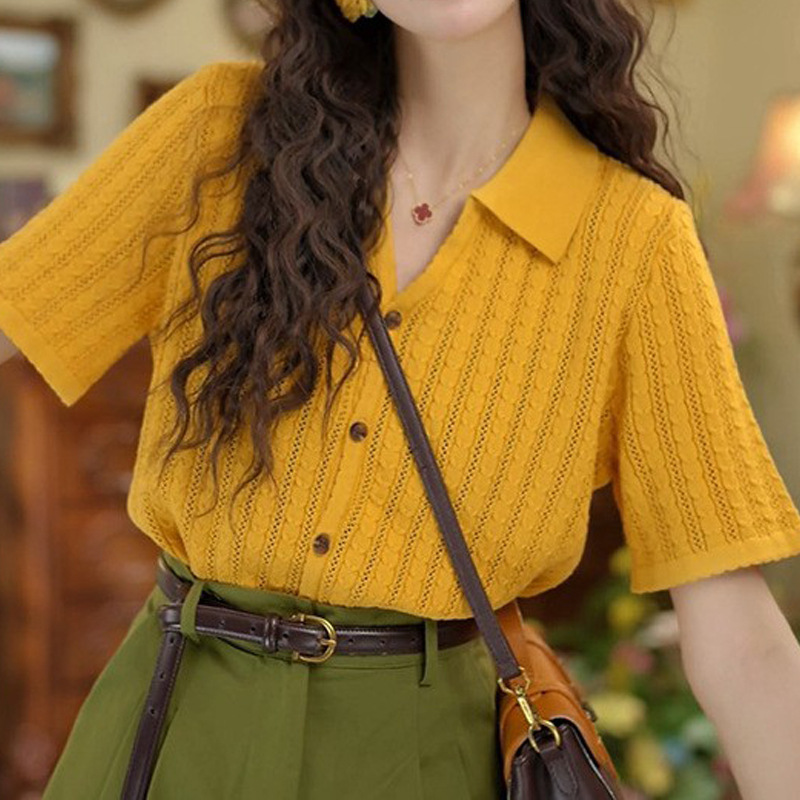Polo Collar Yellow Retro V Neck Knitted T-Shirt for Women 2025 New Design Summer Casual V Neck Short-Sleeved Top Polo Collar Yellow Retro V Neck Knitted T-Shirt for Women 2025 New Design Summer Casual V Neck Short-Sleeved Top