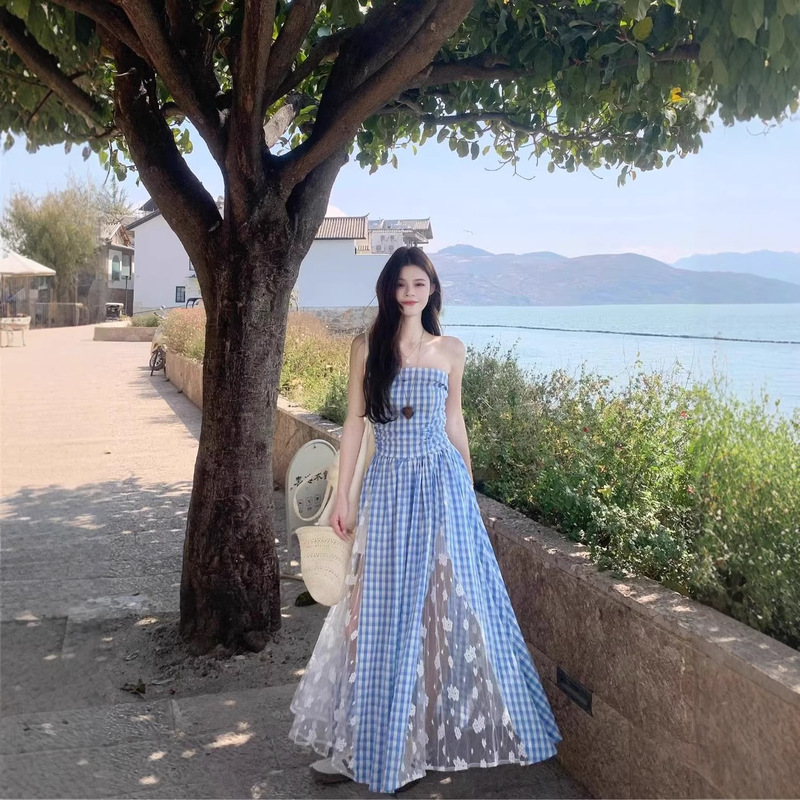 Fresh and Simple Plaid Patchwork Lace Strap Dress for Women, Spring/Summer 2026 New Style, Waist-Cinching A-Line Slimming Long Dress Fresh and Simple Plaid Patchwork Lace Strap Dress for Women, Spring/Summer 2026 New Style, Waist-Cinching A-Line Slimming Long Dress