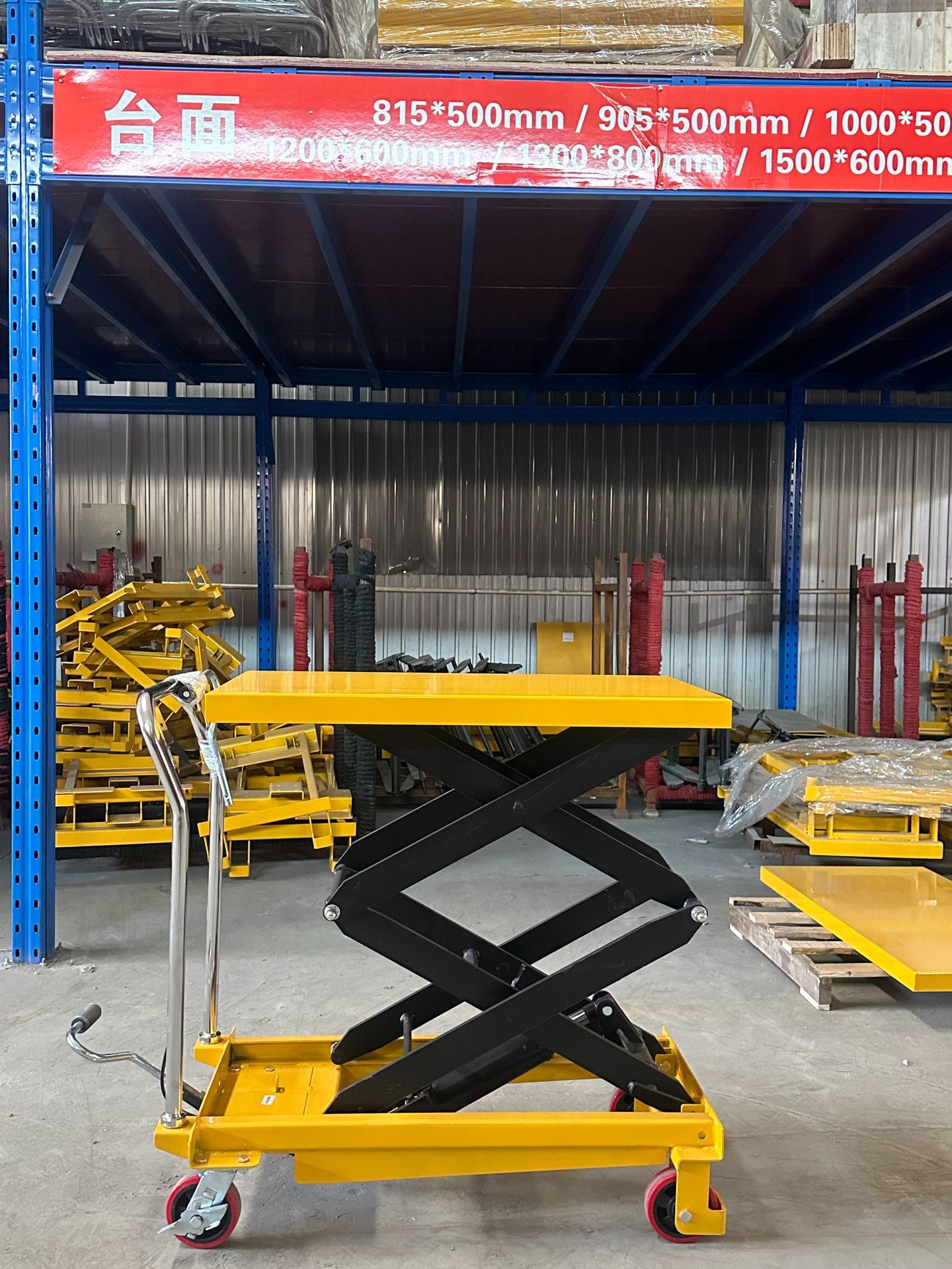 Manufacturer Customized Movable Scissor-Type Hand-Pushed Lifting Platform Cart, Hydraulic Lifting Platform, Electric Loading and Unloading Transport Vehicle