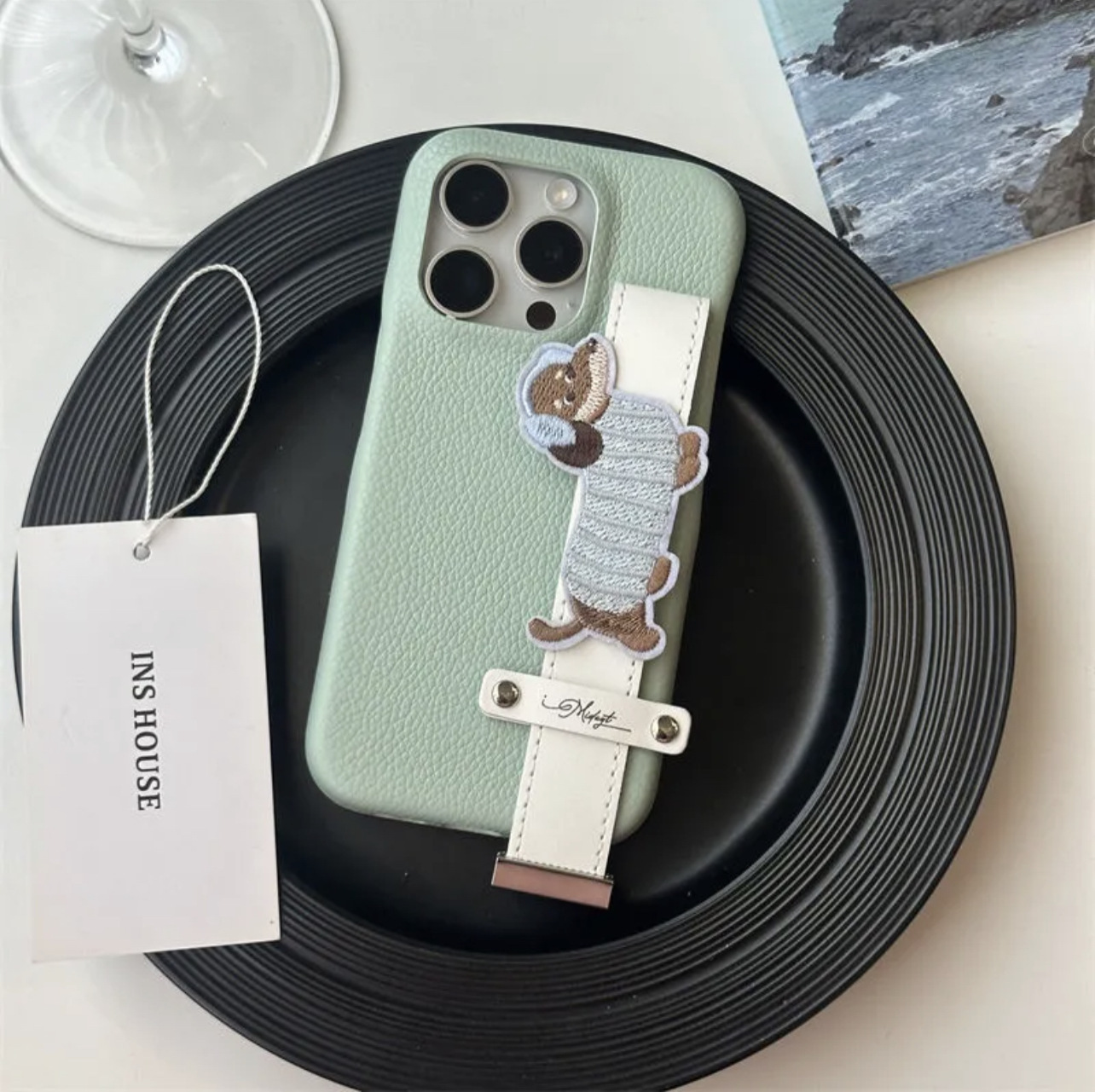 Ins nueva pulsera de perro salchicha de color sólido para iPhone 15ProMax funda para teléfono móvil 14 Apple 13Pro Mujer 12