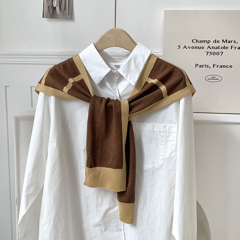 Pequeño chal de punto de primavera, otoño, invierno y verano con falda de red sala de aire acondicionado de moda a rayas de aire exterior