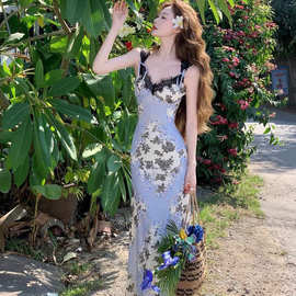 油画感蕾丝收腰印花连衣裙女显瘦长裙2025夏季