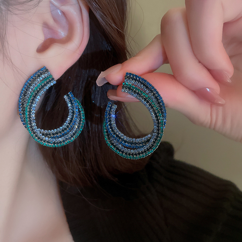 Fashion C Shape Water Droplets Copper Inlay Rhinestones Drop Earrings 1 Pair