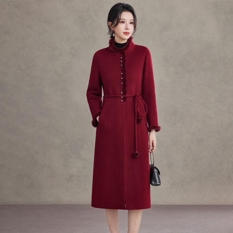 Mink fur stand-up collar double-faced wool coat for women, light luxury, high-end, French style, long, elegant, and fitted Mink fur stand-up collar double-faced wool coat for women, light luxury, high-end, French style, long, elegant, and fitted