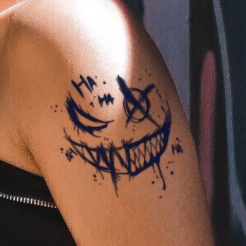 Clown smiley face herbal juice tattoo stickers hand back arm waterproof long-lasting non-reflective realistic tattoo color tattoo