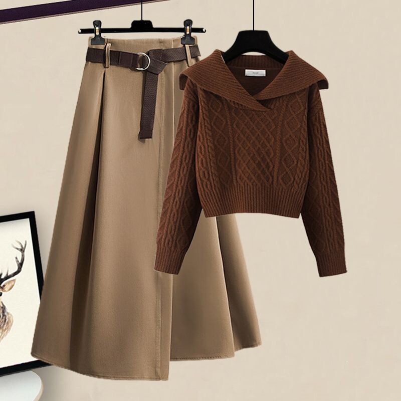 Peter Pan collar sweater, spring and autumn design, women's large lapel new style, short high-waisted winter niche knit top