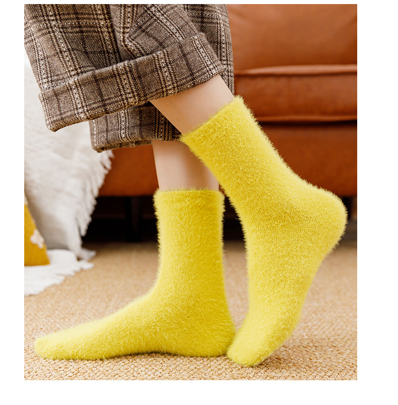 Women's Fashion Solid Color Nylon Ankle Socks 1 Pair display picture 2