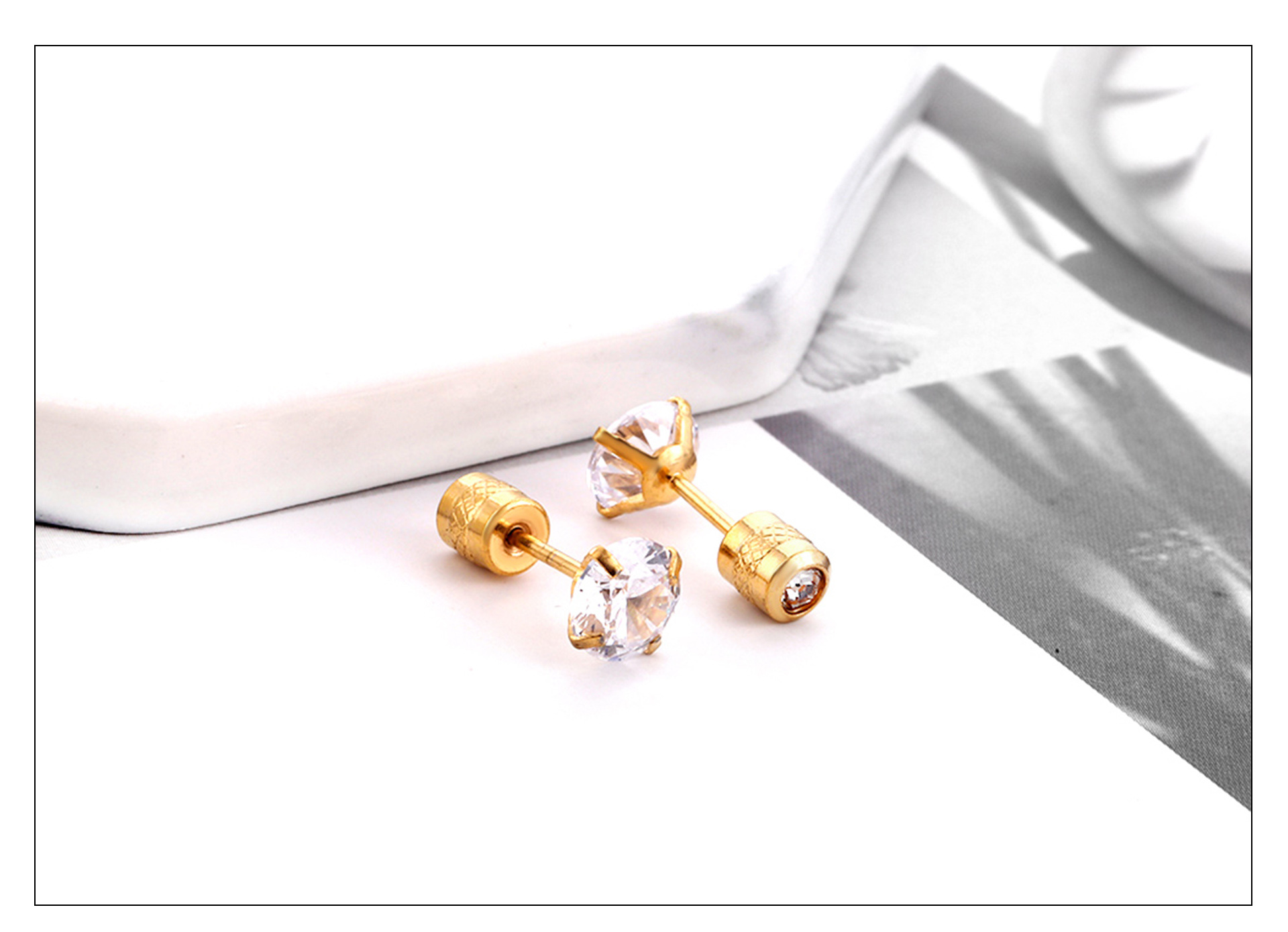 Fashion Geometric Stainless Steel Inlay Zircon Ear Studs 1 Pair