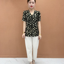 一件代发中老年妈妈装短袖时尚气质百搭显瘦印花透气舒适小衫上衣