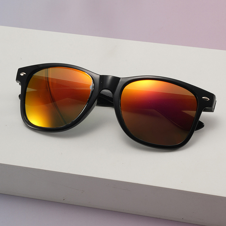 Gafas de sol retro de moda 2025, estilo caramelo con clavos de sombrilla de arroz, venta al por mayor directa de fábrica
