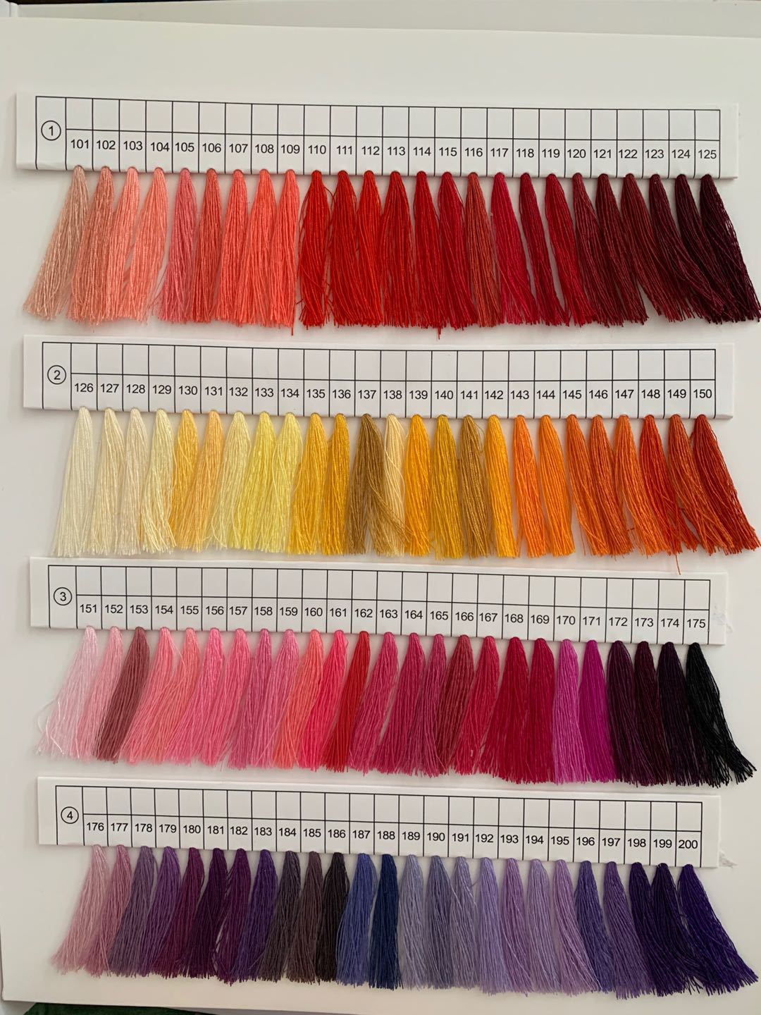 다른 색상은 고객 서비스에 문의