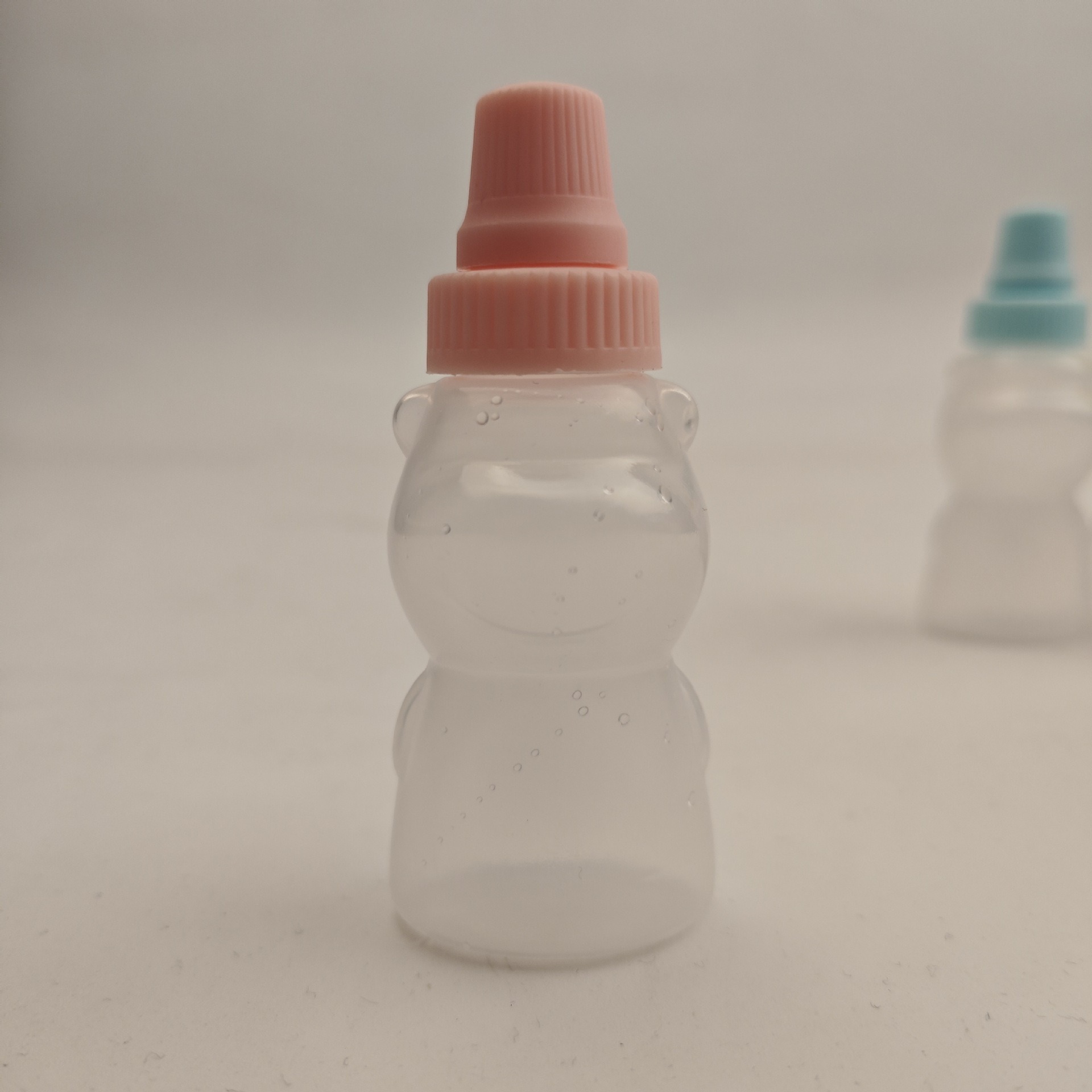 Cross-border Hot Selling Cute Sauce Bottle Kitchen Portable Sauce Salad Spice Bottle Mini Tomato Honey Squeeze Sauce Bottle_voghion.com