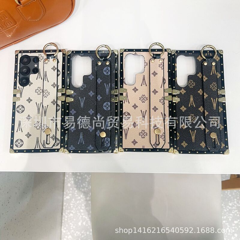 Suitable for European and American Markets, Samsung S25 Ultra Square Wristband Phone Case, S26 Plus Goddess S26U Trendy Brand Anti-Drop Case