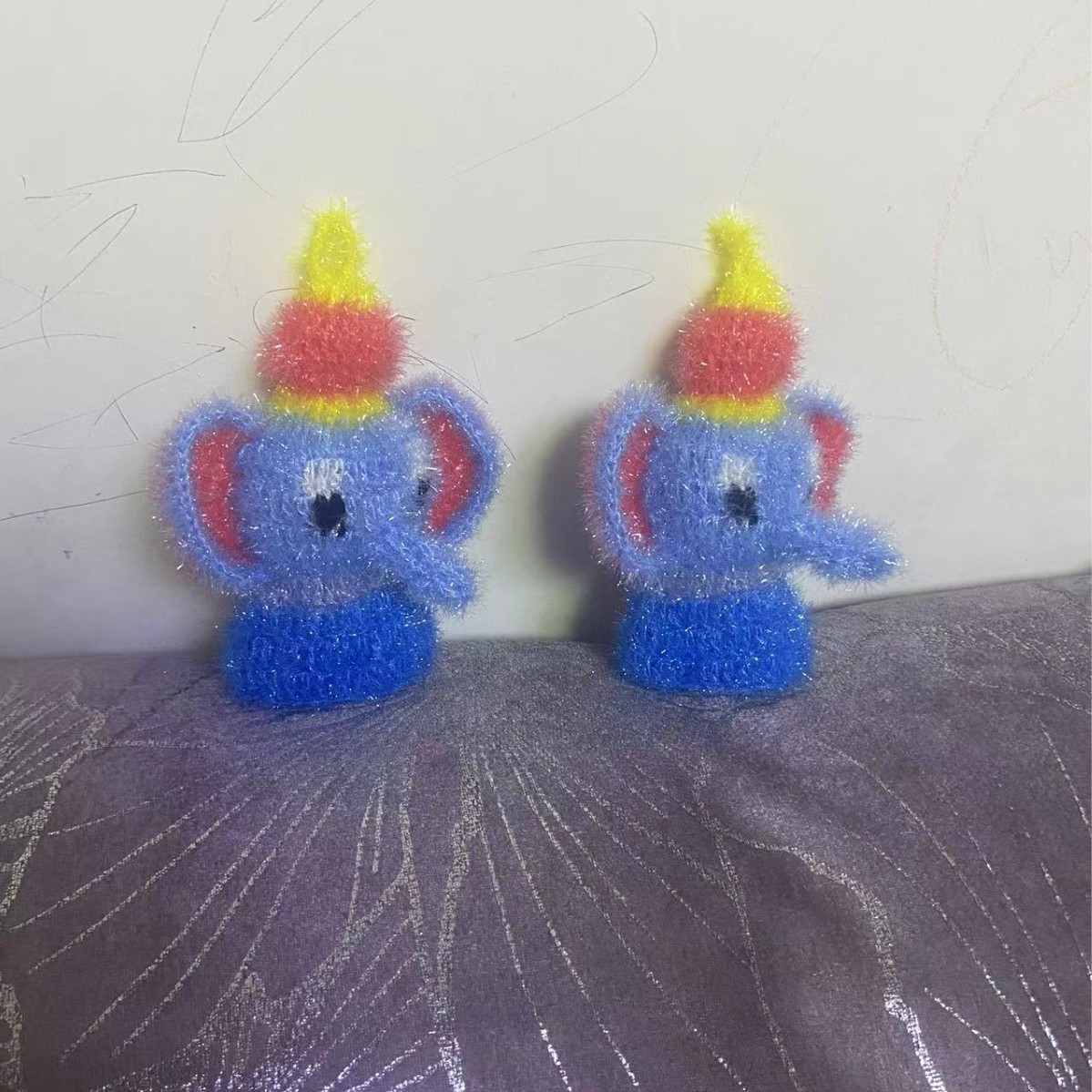 회색 파란색