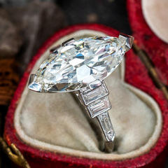 Cao Shi TEMU New Party Geometric Ring European and American Creative Simulation Women's Ring Embedded with Maw Eye Zirconia Ring