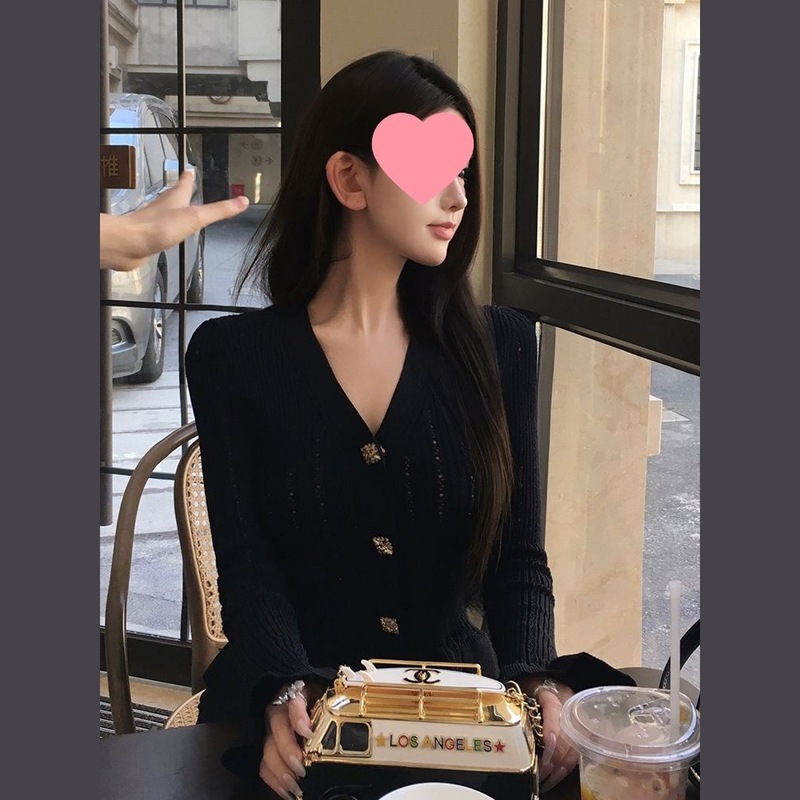 秋装新款法式赫本高级感荷叶边黑色针织衫温柔长裙套装|undefined