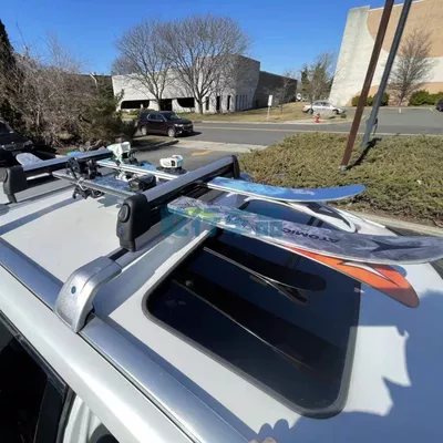 Loading Snowboards and Skis, Roof rack