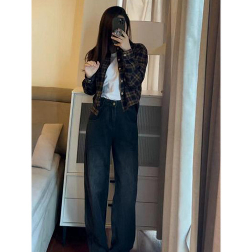 High-end Retro Plaid Shirt for Women, Short-sleeved Outerwear for 2025 Spring, Wearable Long-sleeved Top with a Sense of Sophistication