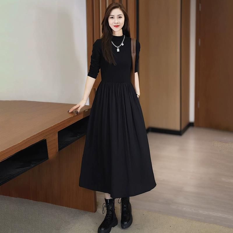 感连衣裙女士秋冬收腰显瘦小黑裙内搭裙子时尚配大衣打底长裙