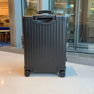 ��ĬR���V�XOriginal������Trunk�ǙC��Essential���U��Classic