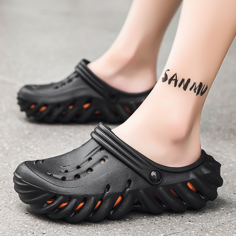 Croc shoes men's trendy toe-toe slippers students fashion casual beach shoes men's outer wear non-slip soft-soled sandals for men