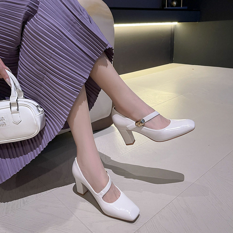 Giày cao gót nữ mũi vuông quai ngang khóa cài gót dày 6–8 cm — Màu trắng nhạt, rượu vang đỏ, đen