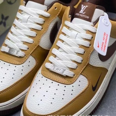 Overseas Version 1:1 First-Layer Cowhide with Built-In Full-Length Air Cushion Airforce1'07Low Classic Air Force One Model