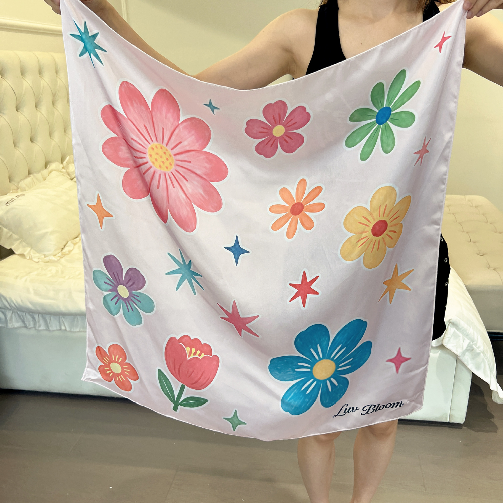 148# lenço quadrado com estampa de flores (B43-45)