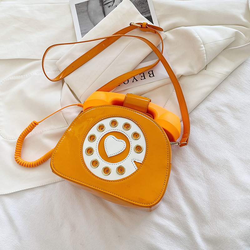 Medium Pu Leather Fashion Shoulder Bags display picture 41