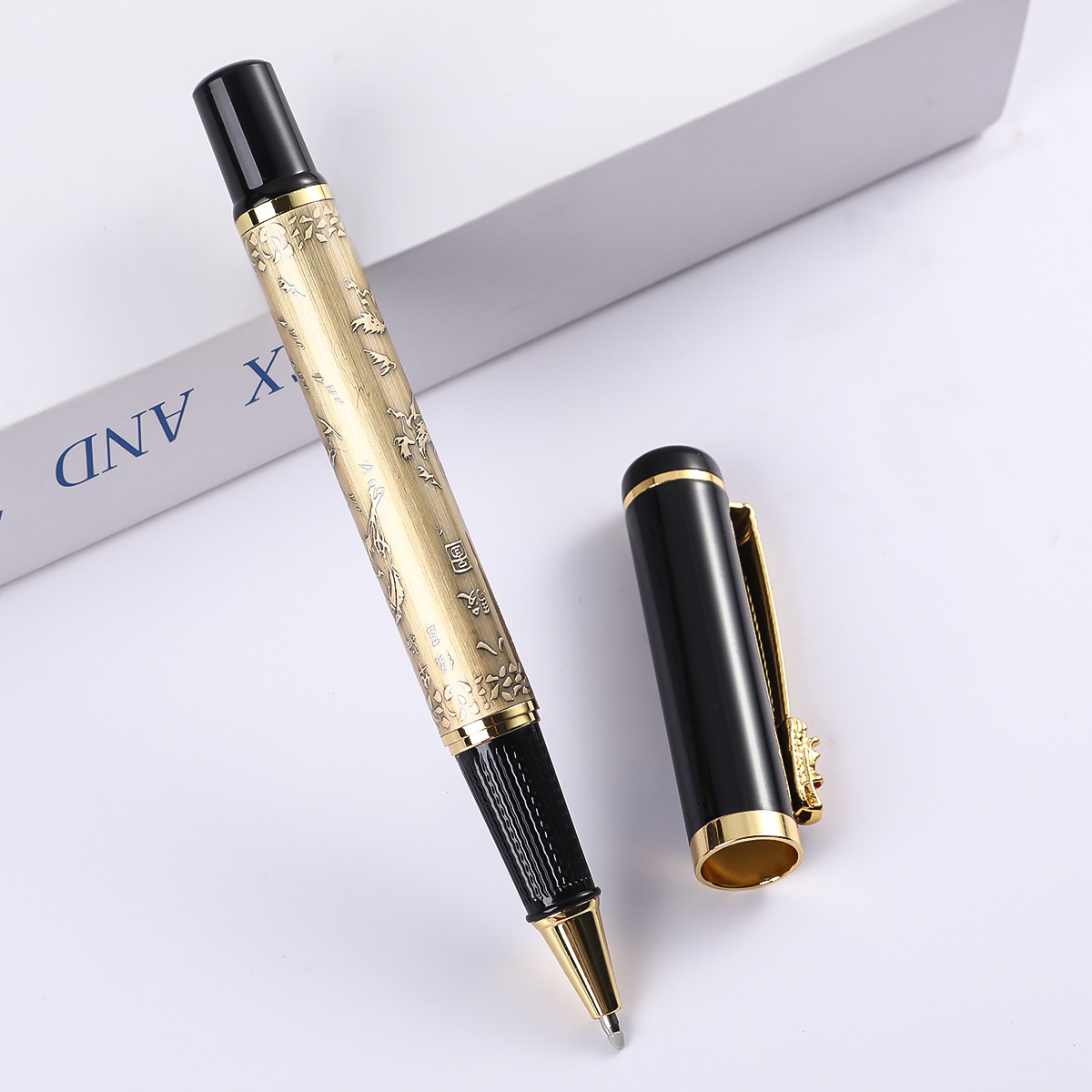 Ocho juntu firma pluma grifo regalo de negocios de bronce alivio publicidad bolígrafo letras firma de metal pluma