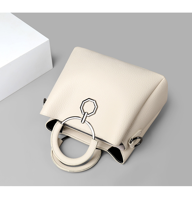 Women's bag elegant middle-aged women's mother bag versatile elegant multi-layer crossbody large capacity handbag_voghion.com