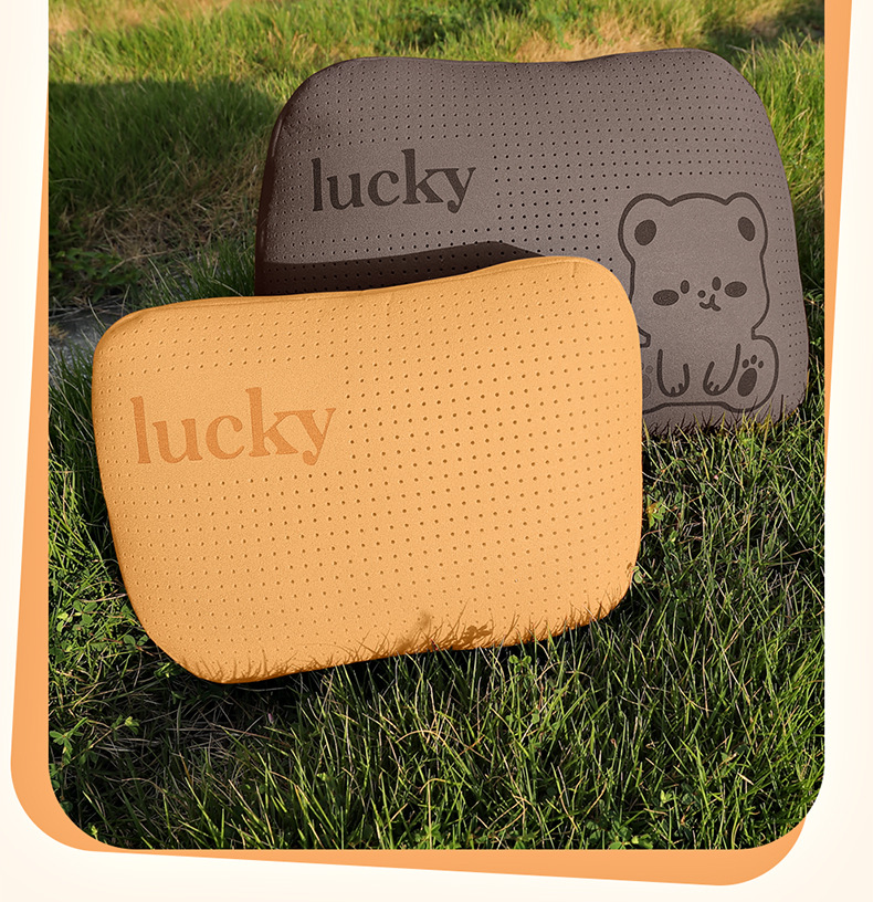 Suitable for Lexus cars, the suede seat covers feature a three-dimensional cartoon bear design, cute, comfortable, and breathable