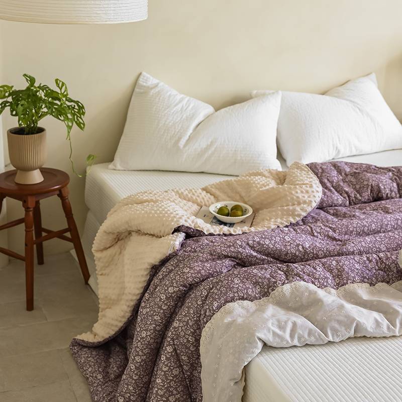 프렌치 스플라이싱 - 작은 보라색 꽃